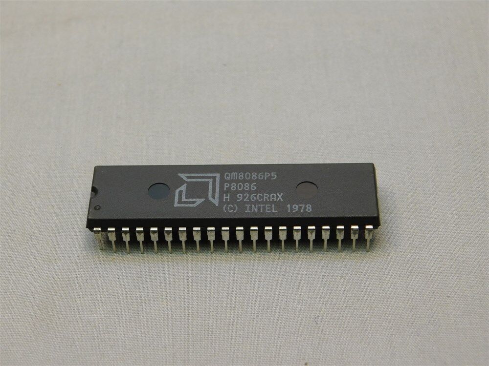 2 Vintage Copies AMD QM8086P5 Vintage Copy of the Intel 8086 Processor Chip