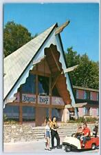 BOYNEHOF MOUNTAIN LODGE CHALET BOYNE FALLS MICHIGAN EXTERIOR GOLF CART 1950's picture